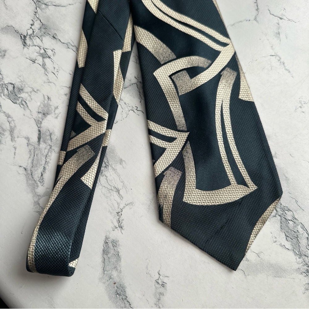 Yves Saint Laurent Abstract Pattern Silk Tie in Dark Blue and Silver